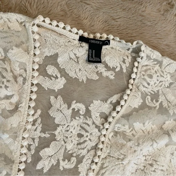 Forever 21 lace short sleeve cardigan - Picture 3 of 9
